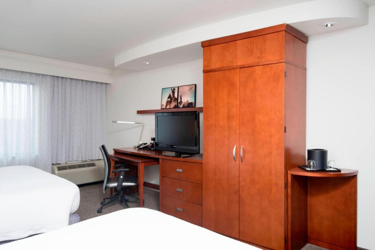Courtyard By Marriott San Antonio North Stone Oak At Legacy Exterior foto