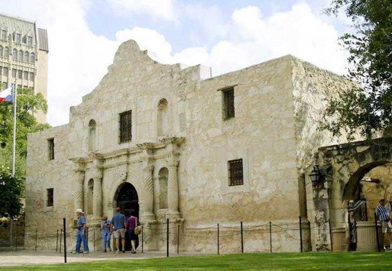 Courtyard By Marriott San Antonio North Stone Oak At Legacy Amenidades foto